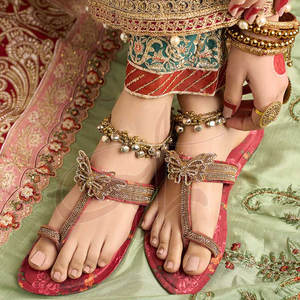 Calzado Kolhapuris de Terciopelo para Mujer, Precio Económico, Tendencia de Moda, Antideslizante, Alta Calidad, Gran Cantidad - Product Image 5