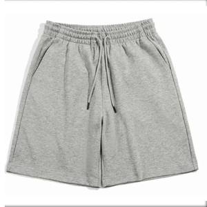 Short de fitness sportif personnalisé pour homme pour la course, la musculation et l'entraînement musculaire Style solide et écologique - Product Image 5