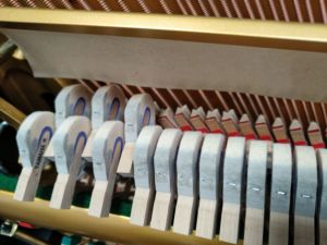 Piano droit Yamaha U3H importé, de haute qualité, professionnel, d'occasion, son clair, sensation solide, U3 88 touches 1645941 - Product Image 6