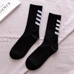 Nouvelles chaussettes pour hommes en coton à rayures noires et blanches, chaussettes de sport, chaussettes de skateboard, chaussettes longues Blaze Street Happy pour hommes - Product Image 6