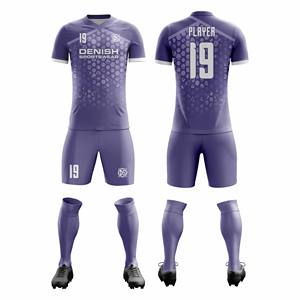 Kit de maillot de football sublimé en polyester respirant à séchage rapide en gros uniformes d'équipe de football personnalisés - Product Image 1