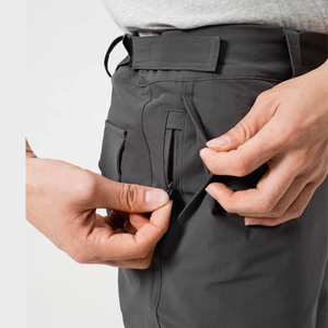 Pantalon de sport en toile personnalisable OEM pour hommes, hydrofuge avec multi-poches et fermeture à glissière, pantalon de sport taille moyenne - Product Image 4