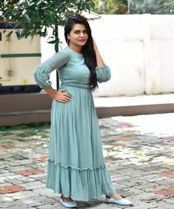 Vente en gros de vêtements ethniques de travail en Georgette Dori fantaisie de Surat Silk Lehenga Choli Dupatta pour tenue de fête - Product Image 1