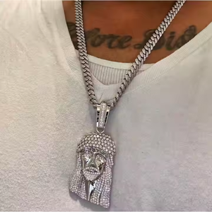 Pendentif chaîne en or massif 10/14/18 carats pour homme, sur mesure, avec moissanite Jésus, pierre précieuse éblouissante, or platine/or rose/or blanc/or jaune - Product Image 1