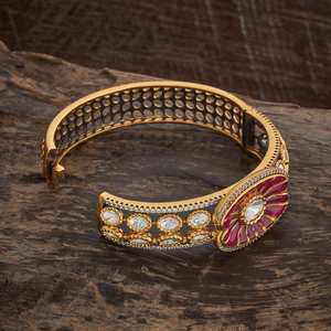 Kundan Kada Fashion Bangle 182272 Model - Product Image 4