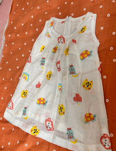 Vestido de algodón de muselina para recién nacido con cremallera trasera suave transpirable vestido de niña lavable impreso ropa infantil proveedor OEM India - Product Image 3