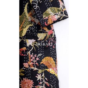 Kimono Kantha en coton fait main indien pour femme et homme – Robe de plage élégante, peignoir d'été, patchwork floral, cadeau pour elle, respirant et séchage rapide - Product Image 2