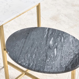 Mesa auxiliar moderna de forma cuadrada superior de cristal con base de metal, perfecta para sala de estar, cafetería, oficina y espacios elegantes de la India - Product Image 2