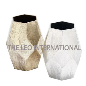 Couleur noire feuille fleur forme Design Vase aluminium métal Table Ware parfait pour la maison salon chambre Vase - Product Image 4