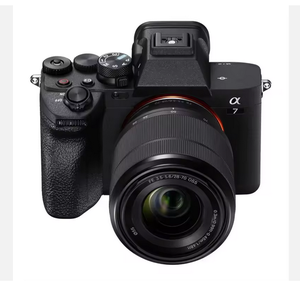 Appareils photo numériques JPSony A7 Alpha 7 IV Appareil photo hybride plein format à objectif interchangeable avec kit d'objectif zoom 28-70 mm ILCE7M4K/B - Product Image 1