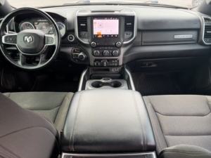 รถขายดีที่สุดปี 2022 R-a-m 1500 ขับเคลื่อน 4 ล้อ เกียร์อัตโนมัติ 8 สปีด - Product Image 4