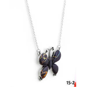 Collier artisanal du Sud-Ouest avec incrustation de style unique en argent sterling et serti de pierres noires - Product Image 3