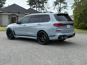BMW X7 xDrive40i 2024 Usado en Excelentes Condiciones - Product Image 5