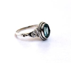 Anillos de piedras preciosas hechos a mano Piedra Natural facetada Topacio Azul 6x8mm Ajuste de bisel incrustaciones tamaños 5-9 - Product Image 4