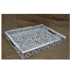 Plateau artisanal rectangulaire de luxe en résine et coquillage, motif œil, nouveau style, incrustation de nacre, décoration intérieure écologique, artisanat naturel - Product Image 5