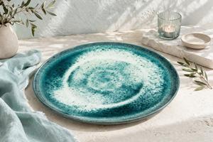 Piatto Rotondo in Ceramica per Servire Cibo, Design Nordico Minimalista Atena di Excelsa, Smaltatura Reattiva Lucida con Decorazione Digitale in Rilievo - Product Image 3