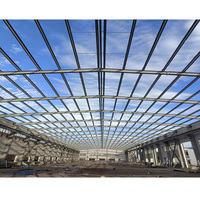 Conexión de perno y tuerca Estructura de acero ligera prefabricada Almacén Cobertizo de construcción de metal con pared y techo de panel sándwich