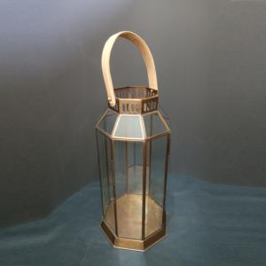 Ensemble de 3 lanternes à bougies faites à la main avec verre et poignée en cuir laiton finition laiton pour la décoration de la maison - Product Image 5