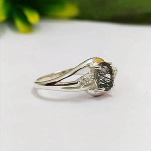 แหวนหินทับทิมสีดำ925แหวนหมั้นแต่งงานเงินสเตอร์ลิงสำหรับผู้หญิงดีไซน์ที่ไม่ซ้ำกันด้วยเพชรวงแข็งเครื่องประดับที่ดี - Product Image 3