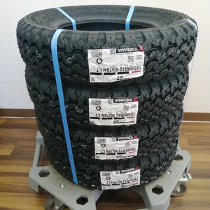 NUEVOS Neumáticos Doble Llanta al por Mayor para Coches y Camiones, Neumáticos Radiales Ligeros Sin Cámara, NUEVO DISEÑO DE TRACCIÓN, Neumáticos de Repuesto para Nieve y Barro en Venta - Product Image 1