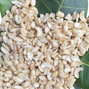 เม็ดมะม่วงหิมพานต์ดิบจากเวียดนาม - Product Image 1