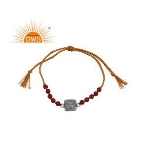 สร้อยข้อมือผ้าฝ้ายพลอยโอนิกซ์สีแดงธรรมชาติทำจากเงินสเตอร์ริเหมาะสำหรับเป็นของขวัญสำหรับผู้หญิง - Product Image 1