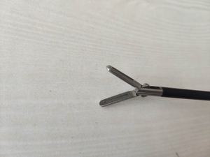 Forceps orthopédiques à double action pour la coupe des os, en acier inoxydable revêtu de titane, instrument chirurgical médical - Product Image 3