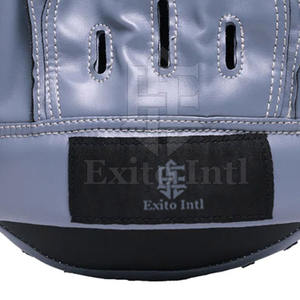 Profesional personalizado 12oz cuero Sanda Taekwondo mano objetivo pitones grano diseño Focus Pad mitones fabricante clásico guante - Product Image 5