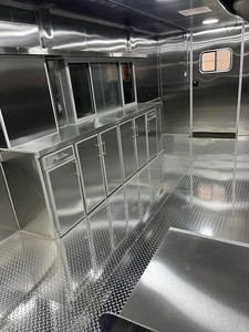 NOUVELLE REMORQUE DE CAMPING-CARAVANE 8,5 X 20 POUR LA VENTE DE NOURRITURE, AVEC ALIMENTATION ÉLECTRIQUE INTEGRÉE ET ESPACE DE PRÊTRESSE, DESIGN MODERNE, EN GARANTIE - Product Image 2