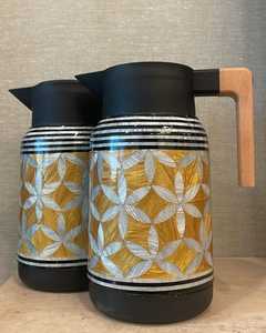 Bouilloire à boissons élégante de luxe de style arabe avec poignée marmite incrustée de MOP faite à la main - Product Image 1