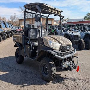 Travaillez sans fatigue grâce au véhicule utilitaire Kubota RTV-X900, conçu pour une durabilité accrue. Achetez une performance de qualité supérieure. - Product Image 4