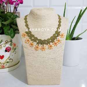 İğne Oyası Papatya Bahçesi Kolye Sarı Collier jaune à la mode avec un design complexe - Product Image 1