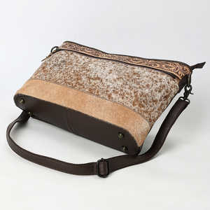 Bolso cruzado de piel de vaca hecho a mano para mujer, diseño de borde Floral bohemio, Correa única, forro de algodón ligero alto - Product Image 1