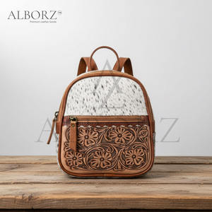 Nueva Mochila de Cuero Genuino 100% Hecha a Mano con Diseño Tallado, Estilo Bohemio de Lujo para Universidad, con Marco Interno Portátil - Product Image 1