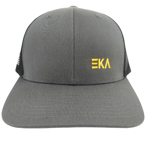 Sombrero de camionero de estilos casuales Logotipo bordado mínimo Gorra de malla de pico ligeramente curvada Estructurada 6 paneles OEM Fábrica de Vietnam L01 - Product Image 1
