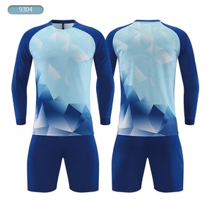 Camiseta de fútbol OEM en stock, uniforme de fútbol de entrenamiento, Impresión de nombre, corte automático, ropa deportiva para equipos, ropa fabricada - Product Image 4