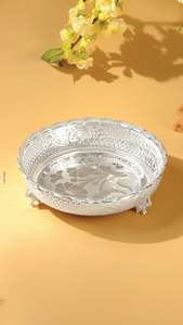 Vintage handcrafted Metal Urli with antique polish ideal for <b>floating</b> <b>candles</b> during evening home decoration - Product Image 5