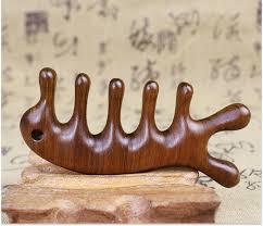 PEINE BOTÁNICO LIMPIO HECHO DE MADERA SOSTENIBLE Y HOJA DE CATAPPA - Product Image 6