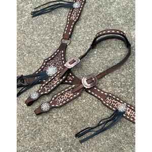 Ensemble de tack marron occidental en cuir de vachette Flexible de haute qualité avec une tête d'oreille outillage floral classique pour l'entraînement des chevaux - Product Image 2