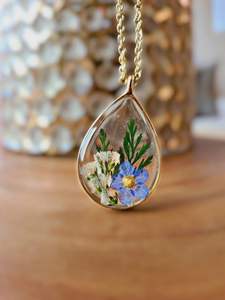 Collier en résine fait main avec perles ovales personnalisables Bijoux de mode de la plus haute qualité avec des styles d'ange et d'amour - Product Image 4