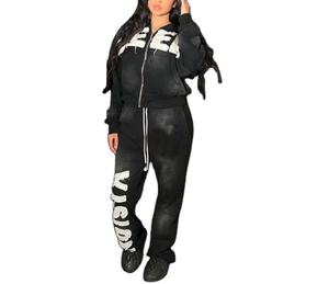 Survêtement lavé à l'acide personnalisé pour hommes et femmes Style évasé personnalisé patchs brodés en détresse survêtement 2 pièces ensemble - Product Image 1