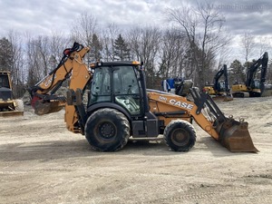 2020 à commande hydraulique pour chargeuse sur pneus Case 580SN Mini tracteur à bûches à glissement avec composants de base de moteur HUADE - Product Image 3