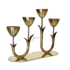 Nouveau design Candélabre en laiton doré Décoration de mariage Pot à bougie unique fait à la main pour accessoires d'éclairage Chandelier - Product Image 4