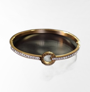 2024 ขายร้อน 18K Gold Platedสร้อยข้อมือสแตนเลสสร้อยข้อมืออัญมณีZirconแฟชั่นเครื่องประดับ - Product Image 5