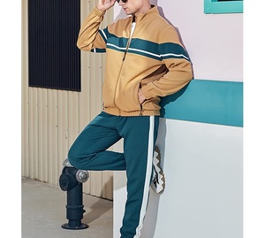 Survêtements de sport unisexes légers et à séchage rapide avec logo personnalisé, nouvelle collection 2024, pour l'entraînement en salle de sport, sportifs et adaptés à l'hiver, en vente - Product Image 2