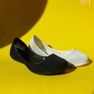 รองเท้าน้ำแบบแห้งเร็วสำหรับผู้หญิงใส่ในฤดูร้อนเป็นมิตรกับสิ่งแวดล้อมรองเท้าน้ำแบบปิดปลายเท้าทำจากพีวีซีสำหรับว่ายน้ำพายเรือคายัคชายหาดน้ำหนักเบา - Product Image 5