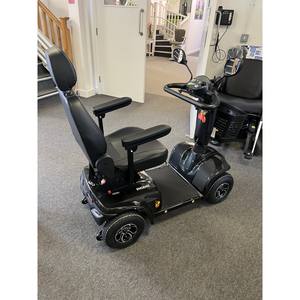 Scooter de mobilité Phoenix neuf pour personnes handicapées, 8 mph avec une autonomie de 25 miles, siège capitaine, suspension, design compact - Product Image 1