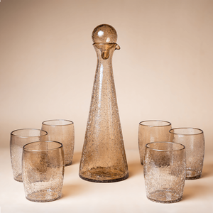 Juego de 6 Vasos de Vidrio Craquelado Luna Cracked Honey y Jarra de Miel Kara (Vidrio Soplado y Craquelado) - Product Image 1