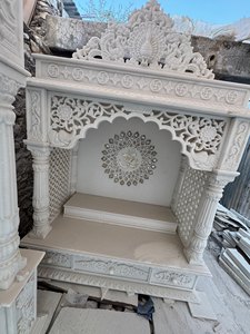 Mandir en marbre indien en gros, sculpté à la main, temple hindou pour la maison et le bureau, prêt à être expédié par Super Marble Arts - Product Image 3