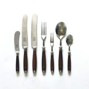 Juego de Cubiertos de acero inoxidable de cara hacia abajo Cubiertos de diseñador de metal elegante con mango elegante para alojamiento de comedor - Product Image 2